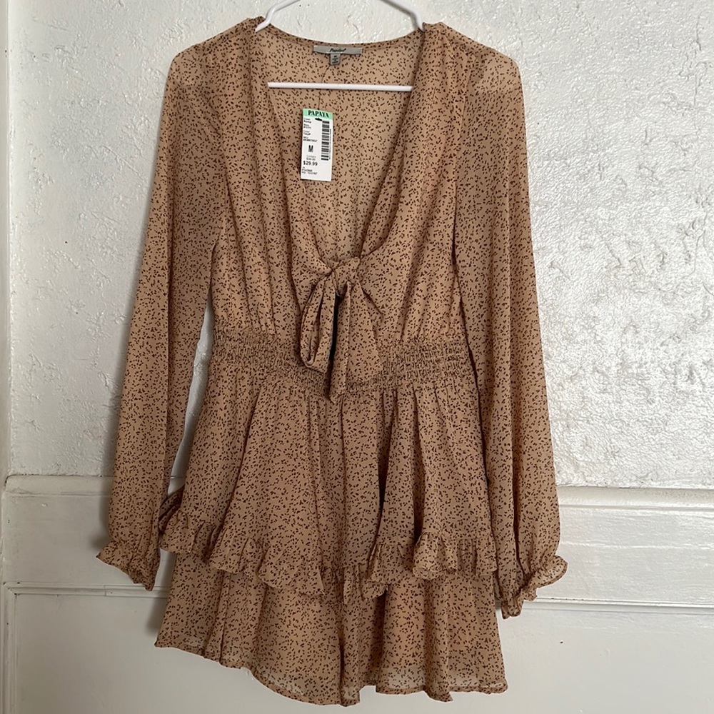 New, Papaya, Beige/Brown long sleeve romper, size medium